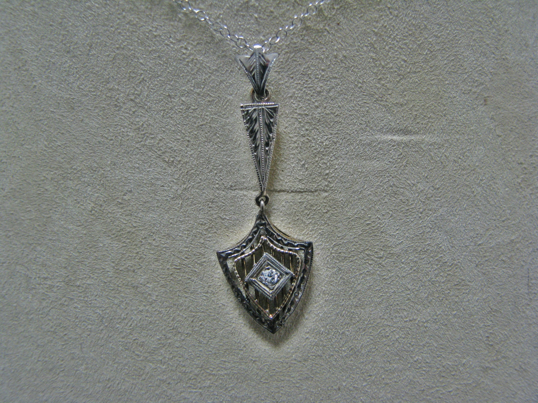 H101 Stunning Diamond Necklace in 14k White Gold