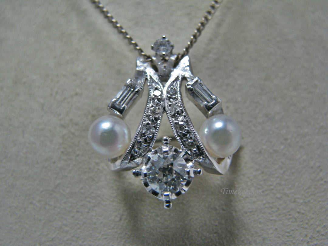H104 Stunning Diamond with Pearls Necklace in 14k White Gold