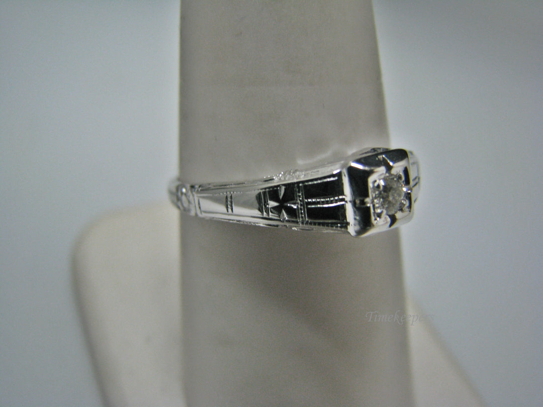H111 Beautiful Cube Shaped Diamond Ring in 18k White Gold from 1930's