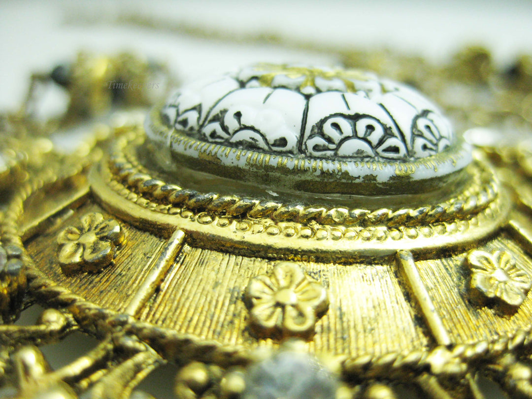 b673 Fashionable Celebrity Gems Necklace and Pendant