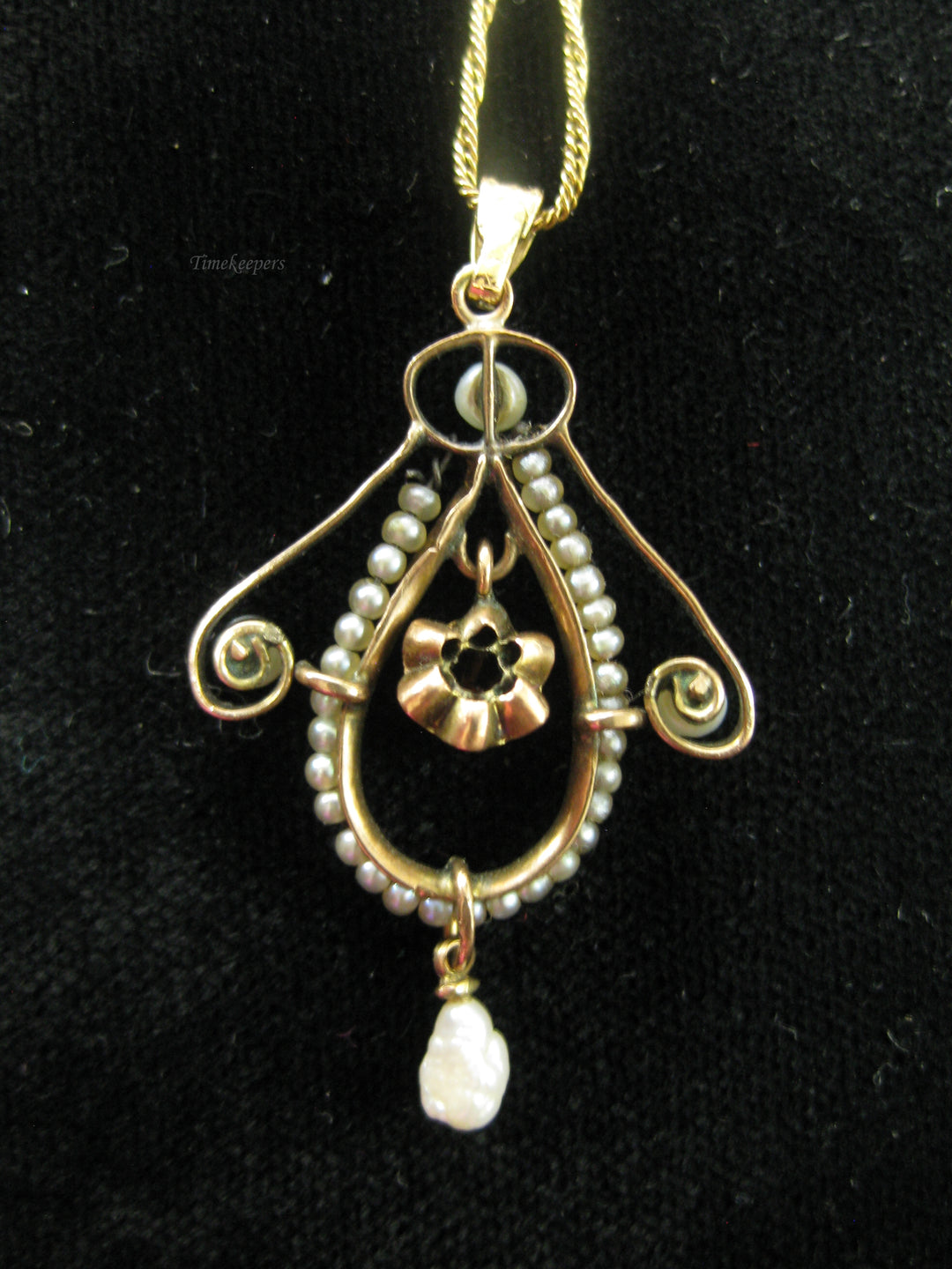 b683 Pretty Antique Gold Filled Pendant Lavaliere on a 21" 14kt Yellow Gold Necklace