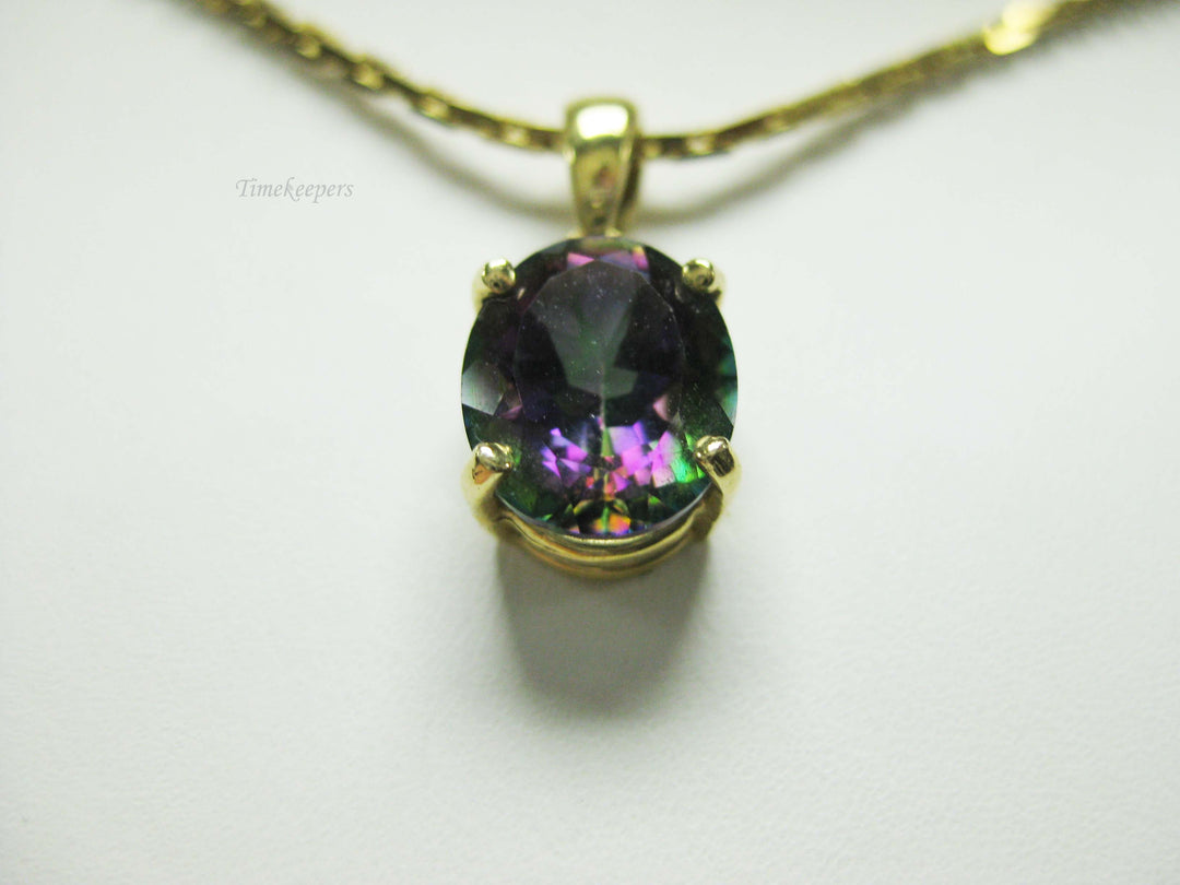 b694 Beautiful 14kt Yellow Gold Cable Link Necklace with 14kt Mystic Topaz Pendant