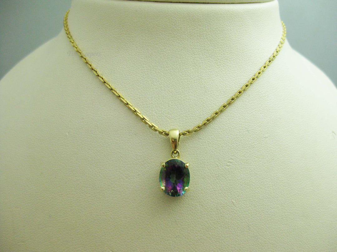 b694 Beautiful 14kt Yellow Gold Cable Link Necklace with 14kt Mystic Topaz Pendant