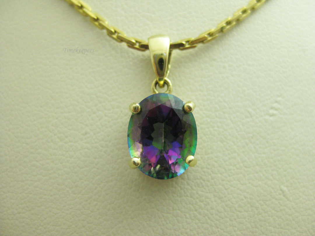 b694 Beautiful 14kt Yellow Gold Cable Link Necklace with 14kt Mystic Topaz Pendant
