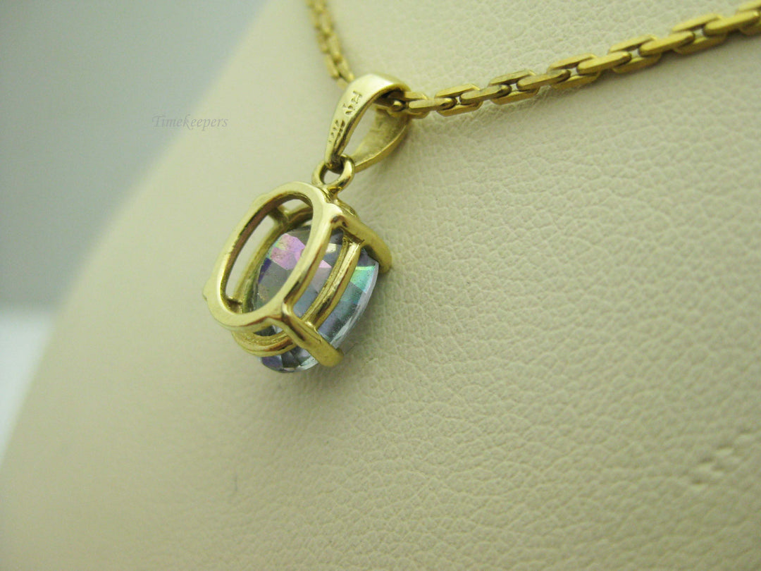 b694 Beautiful 14kt Yellow Gold Cable Link Necklace with 14kt Mystic Topaz Pendant
