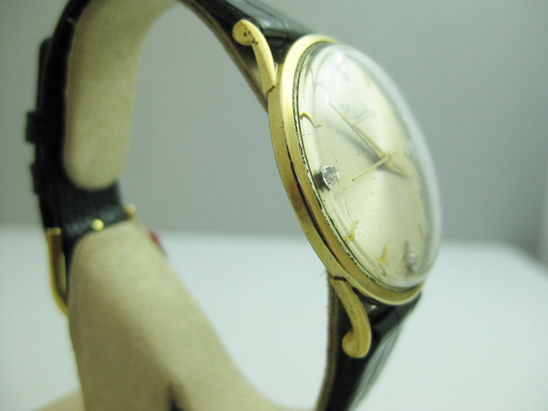 b713 Men's Stylish 10kt Yellow Gold Filled Lucien Piccard Mechanical Wristwatch