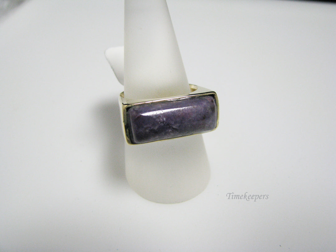 j021 Great Men's Large Polished Purple Agate Ring in 14k Yellow Gold