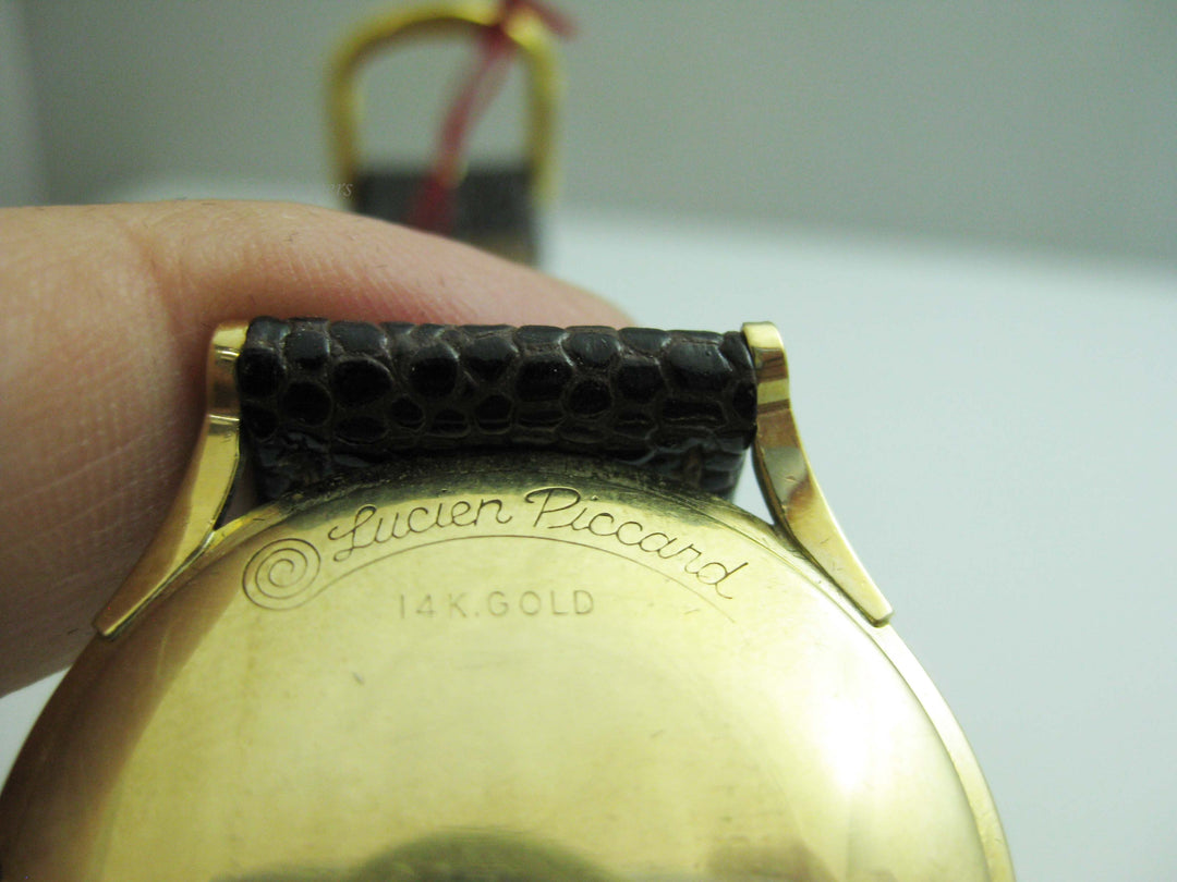 b720 Men's Classic 14kt Yellow Gold Lucien Piccard Mechanical Wristwatch