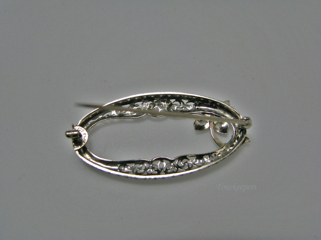 H144 Fabulous Platinum Filigree Pin / Brooch with Diamond