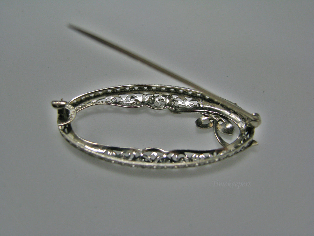 H144 Fabulous Platinum Filigree Pin / Brooch with Diamond