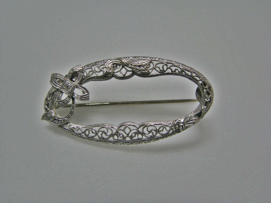 H144 Fabulous Platinum Filigree Pin / Brooch with Diamond