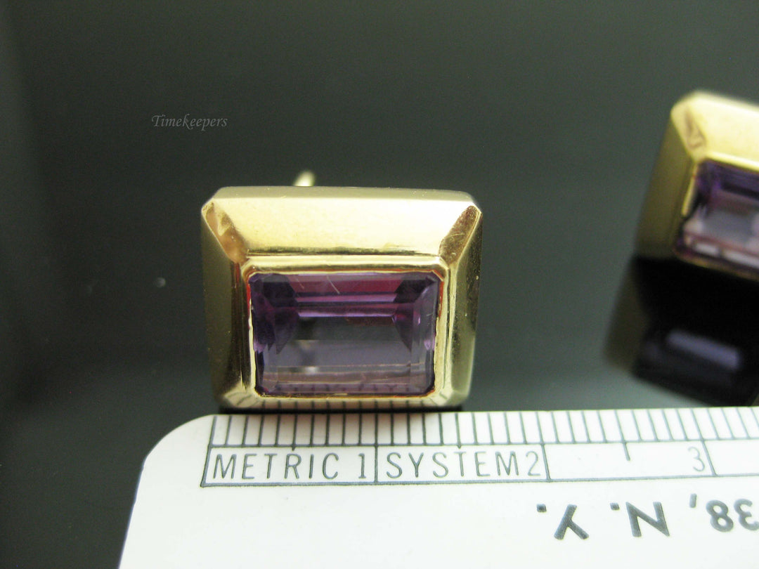 b753 Beautiful 18kt Yellow Gold Squared Amethyst Lever Back Earrings