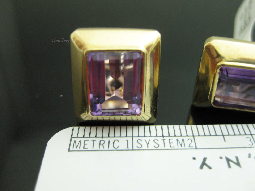 b753 Beautiful 18kt Yellow Gold Squared Amethyst Lever Back Earrings