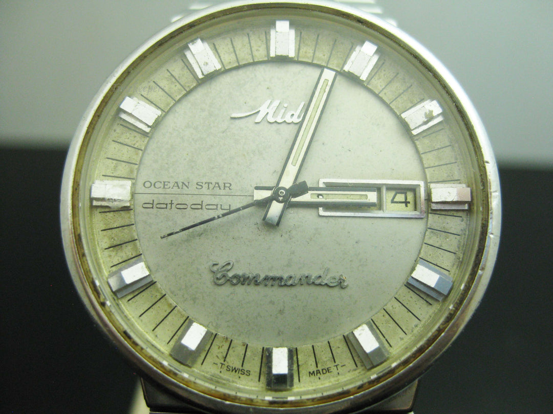 b768 Vintage 1970s Mido Ocean Star Datoday Commander Automatic Wristwatch