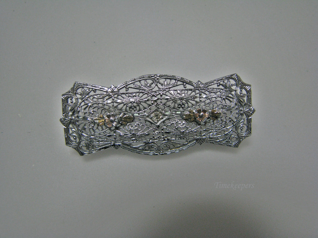 H158 Stunning 10k White Gold Filigree Pin / Brooch with Diamond in the Center