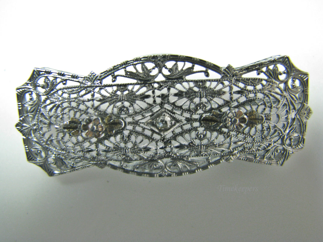 H158 Stunning 10k White Gold Filigree Pin / Brooch with Diamond in the Center