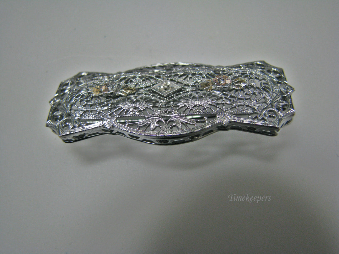 H158 Stunning 10k White Gold Filigree Pin / Brooch with Diamond in the Center