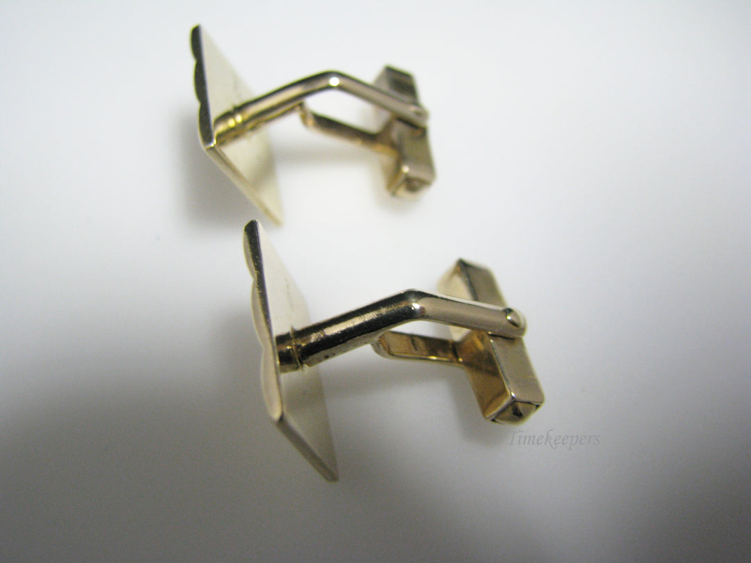 j034 Retro Ribbed Rectangle Cuff Links in 10k Yellow Gold by Swank
