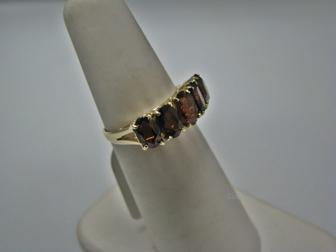 H178 Lovely 14k Lab Created Red Stone Ring