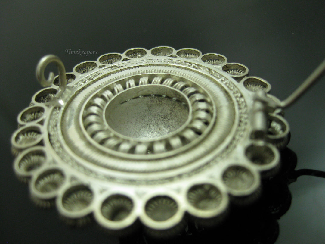 b805 Unique Filigree Sterling Silver Brooch Pin