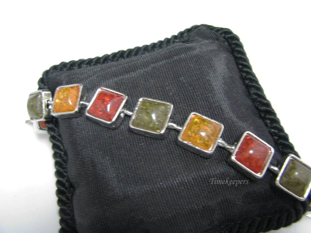 j046 Retro Silver Tone Bracelet With Sparkly Acrylic Stones