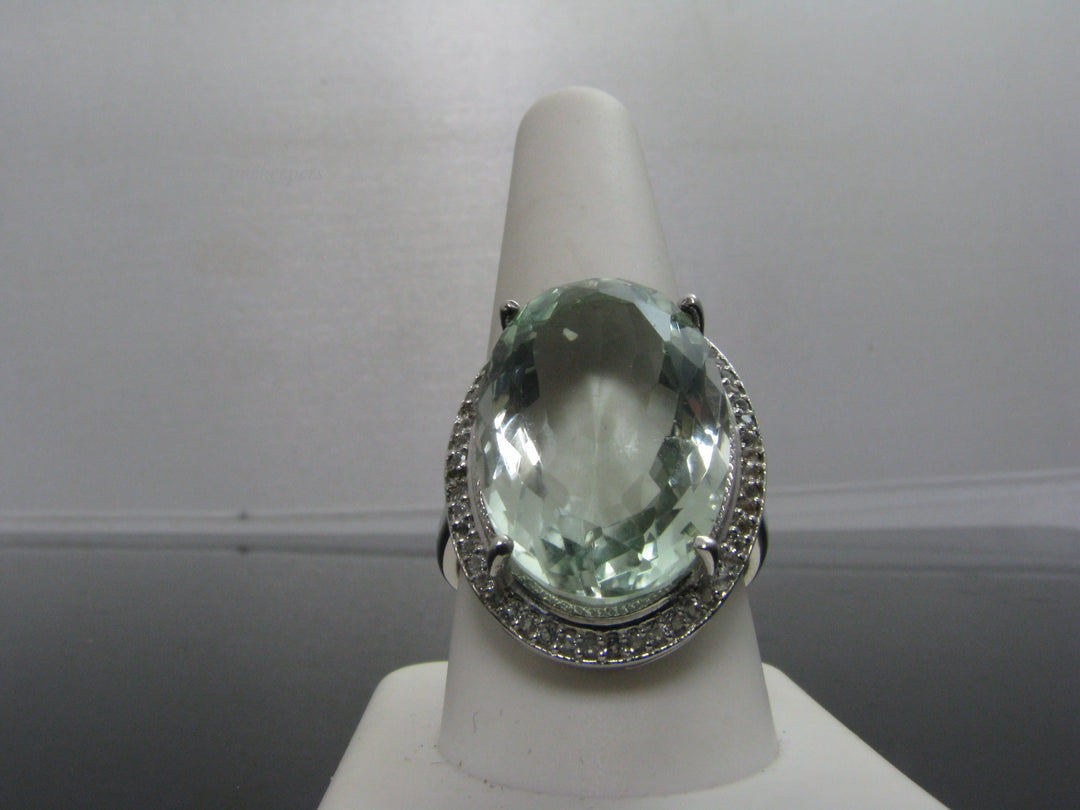 g256 Beautiful Sterling Silver pale green fluorite ring size 9.5