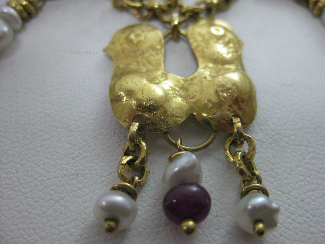 g275 Very Unique Handmade 18kt Yellow Gold Misani Milan Bird Necklace with Pearls and Garnets