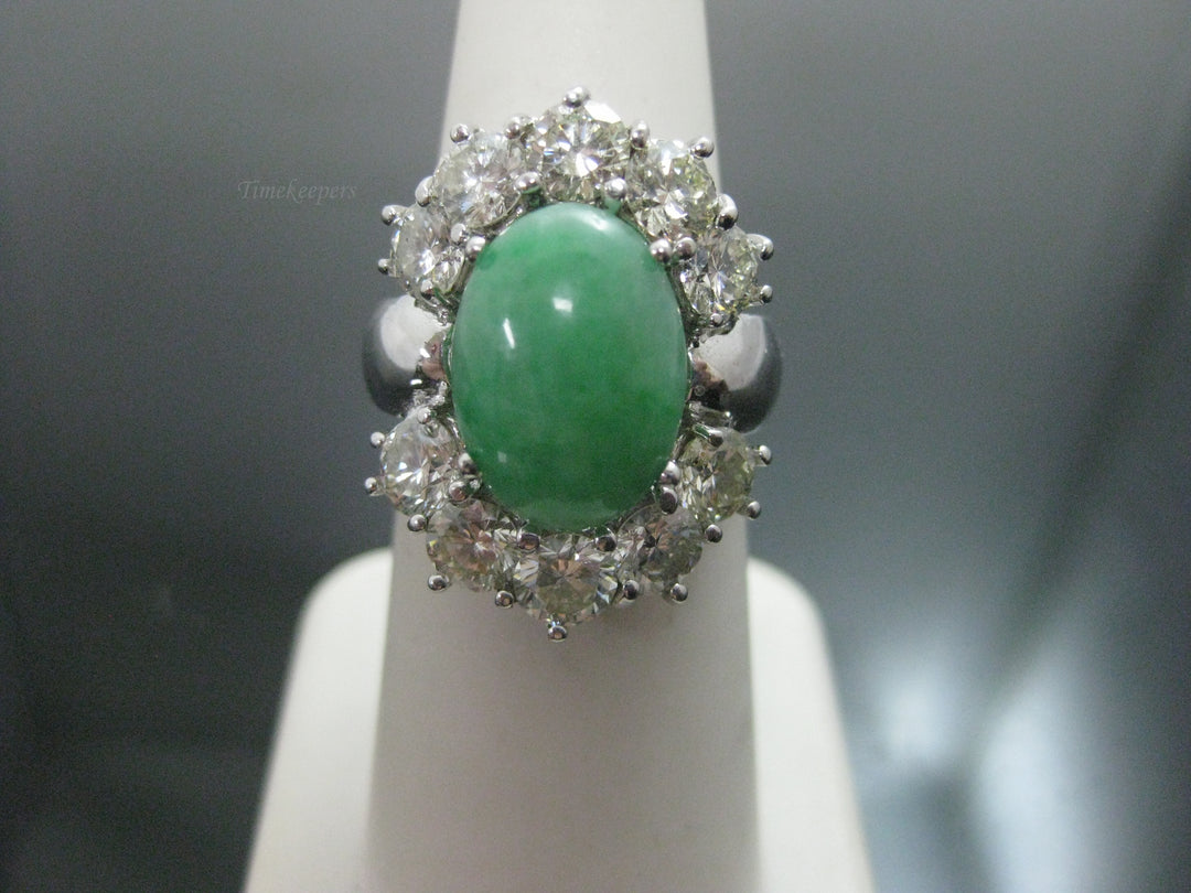 g284 Stunning 14kt White Gold Jade Statement ring with 10 Beautiful Diamonds 2.50TDW