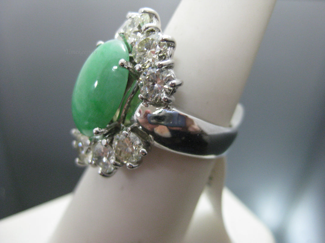 g284 Stunning 14kt White Gold Jade Statement ring with 10 Beautiful Diamonds 2.50TDW