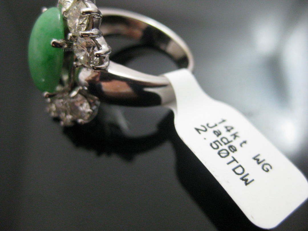 g284 Stunning 14kt White Gold Jade Statement ring with 10 Beautiful Diamonds 2.50TDW