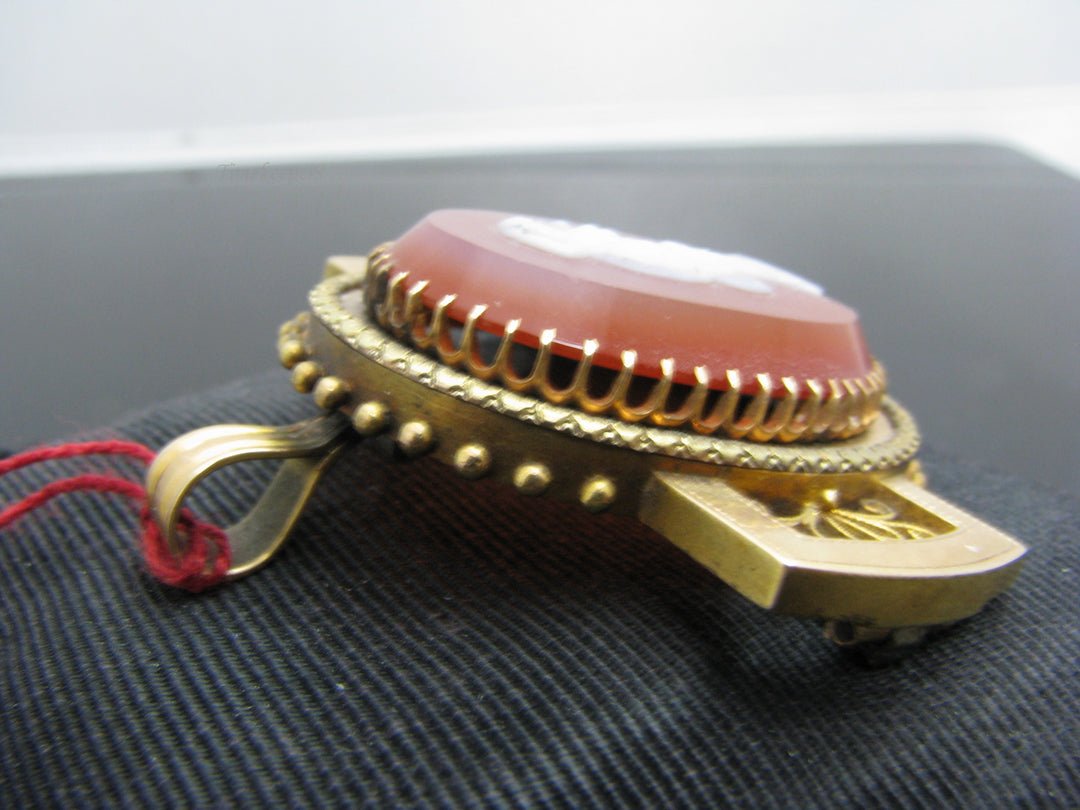 b815 Exquisite Antique 14kt Yellow Gold Carved Carnelian Cameo Brooch/Pendant