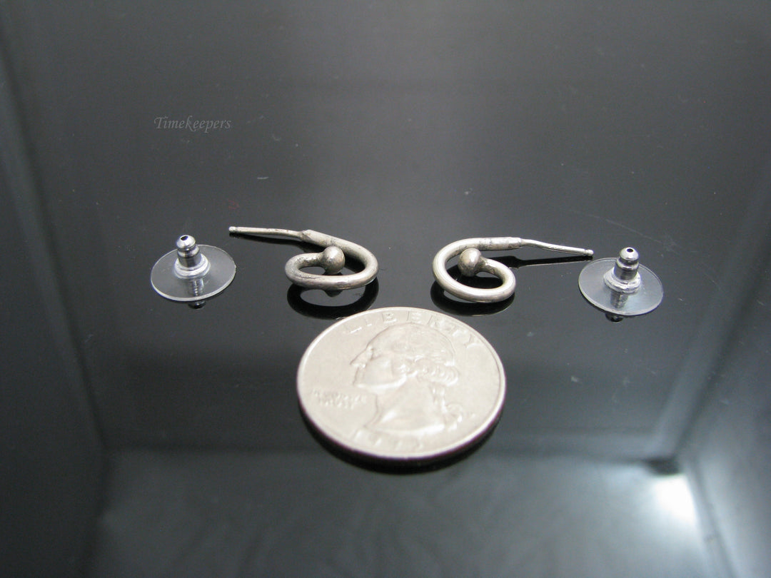 b826 Swirled Sterling Silver Earring Studs