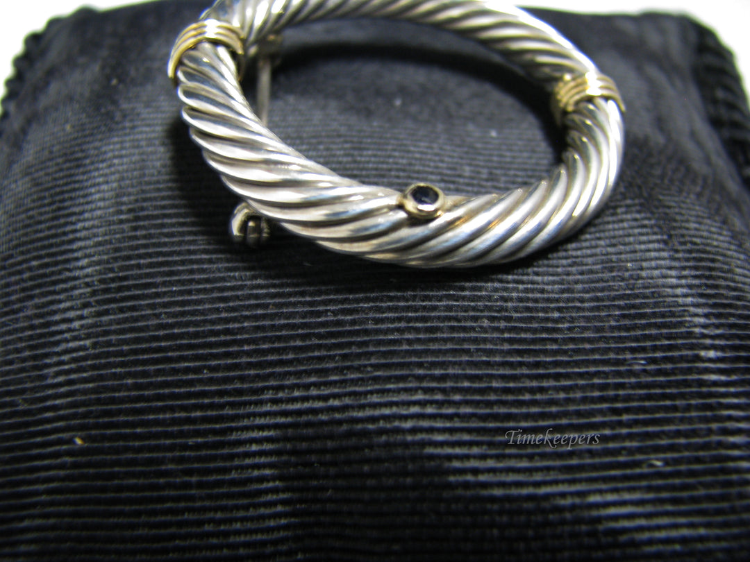 j079 Unique Round Twisted Sterling Silver 2 Tone Brooch with 2 Dark Blue Stones