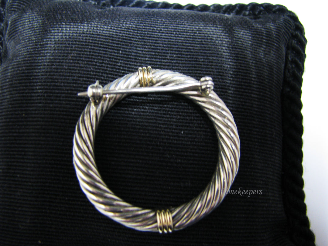 j079 Unique Round Twisted Sterling Silver 2 Tone Brooch with 2 Dark Blue Stones