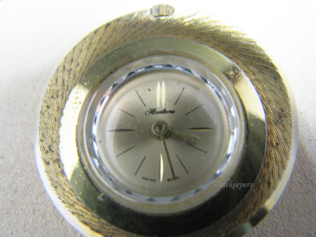 j094 Vintage Hawthorne Pendant watch with 28" Chain in Gold Tone
