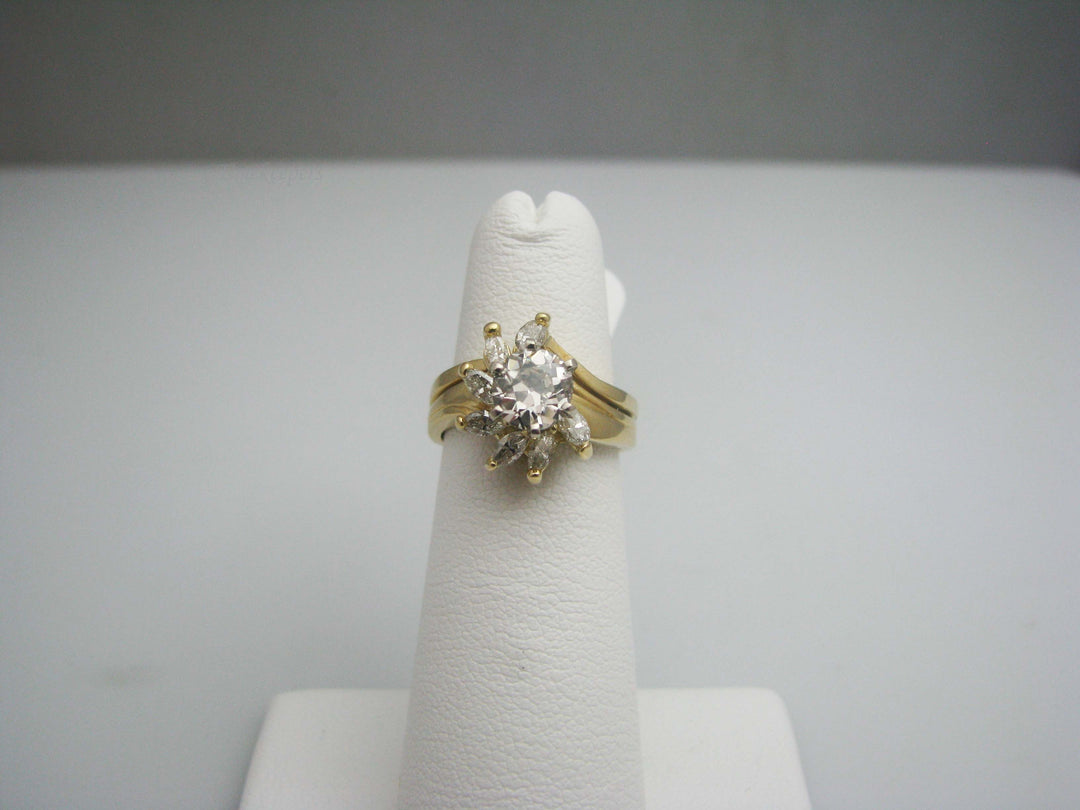 b449 Stunning 18kt Yellow Gold Diamond Wedding Set