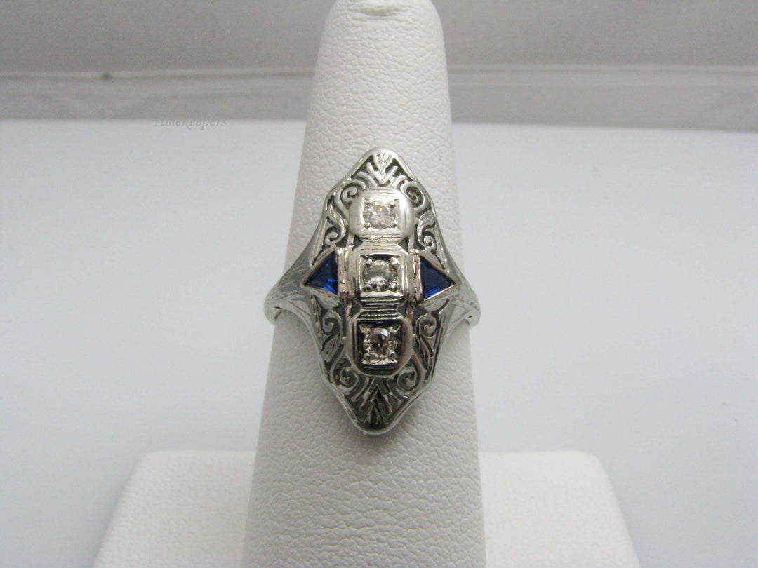 b844 Beautiful Antique 18kt White Gold Diamond and Sapphire Filigree Ring