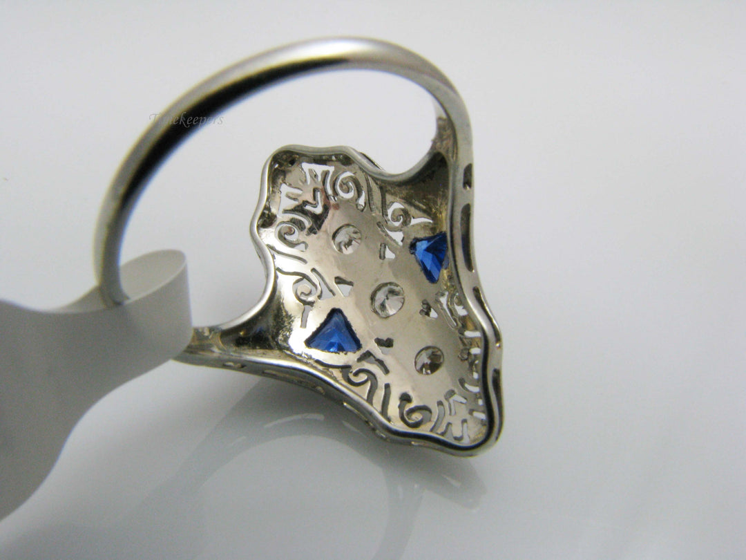 b844 Beautiful Antique 18kt White Gold Diamond and Sapphire Filigree Ring