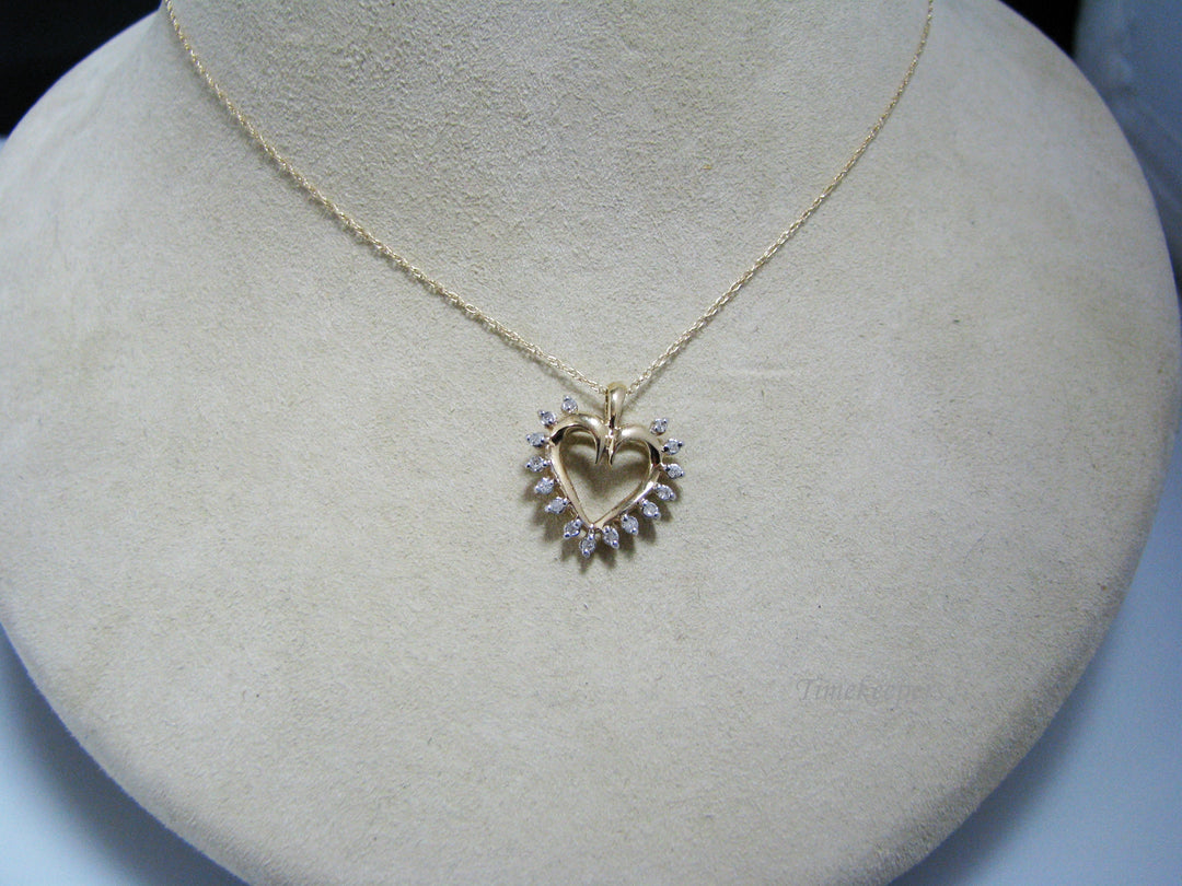 j098 Beautiful Diamond Heart Pendant in 10k Yellow Gold on 18" Gold Chain