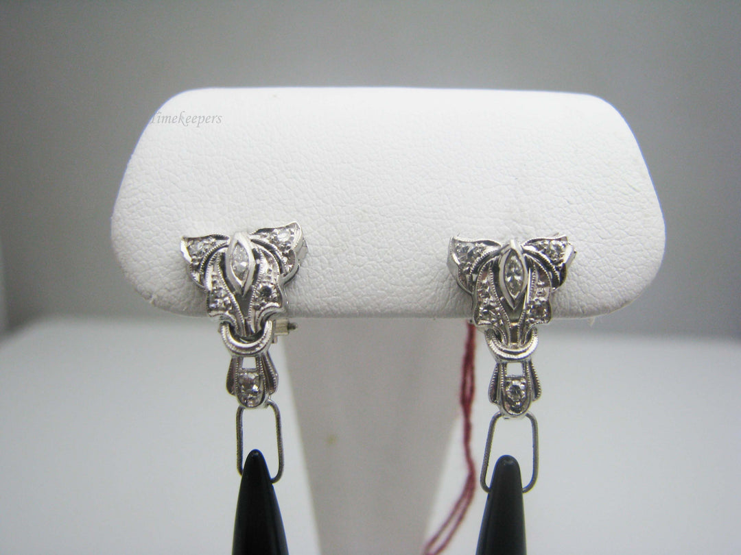 b466 Beautiful 14kt White Gold Diamond and Briolette Drop Earrings