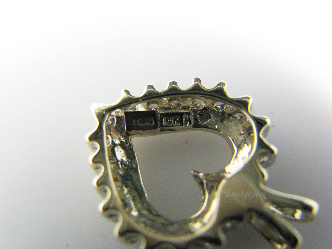 j102 Beautiful 10k Yellow Gold Diamond Studded Heart Pendant NO CHAIN