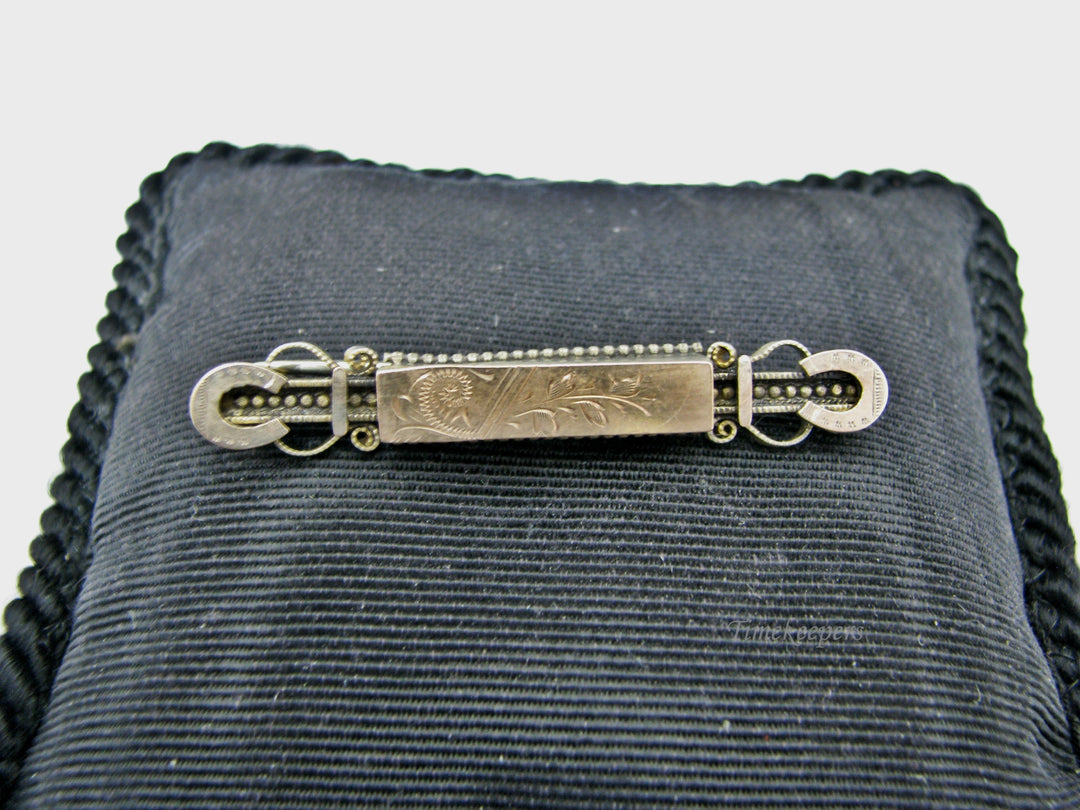 H190 Stunning Brooch/ Pin with flowery design in 9K and Gold Filled