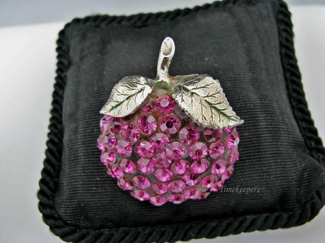 H192 Stunning Apple Brooch/ Pin with Multiple Pink Stones