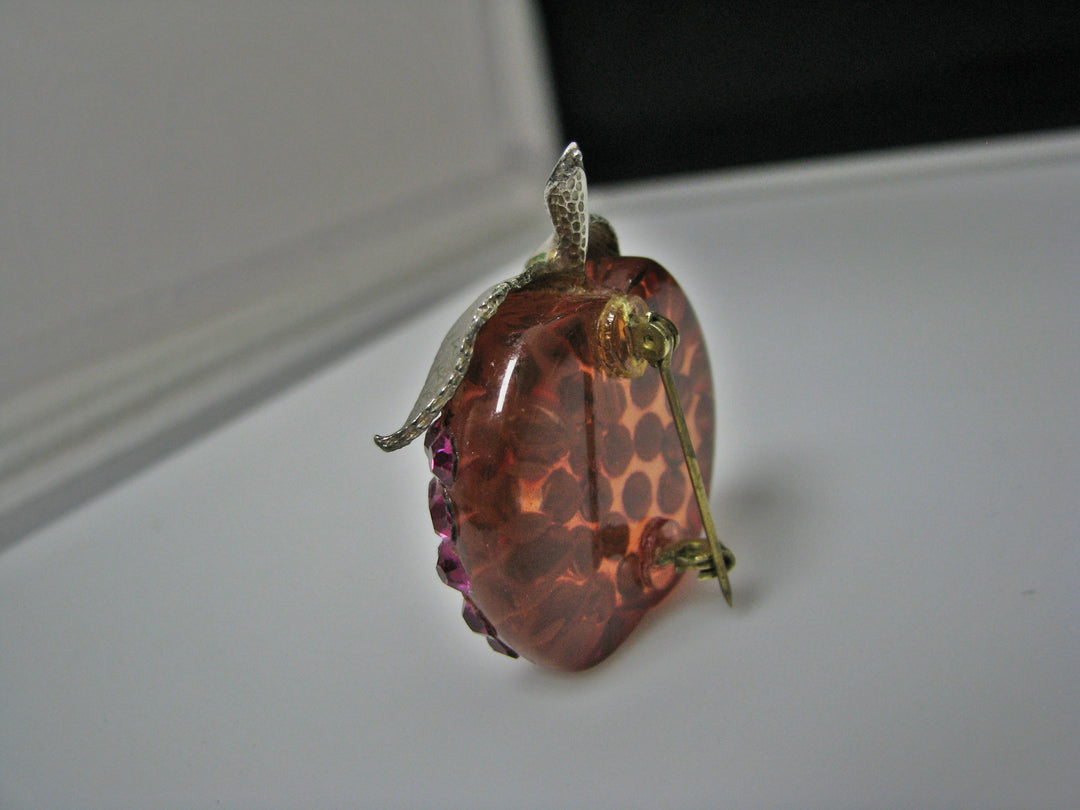 H192 Stunning Apple Brooch/ Pin with Multiple Pink Stones