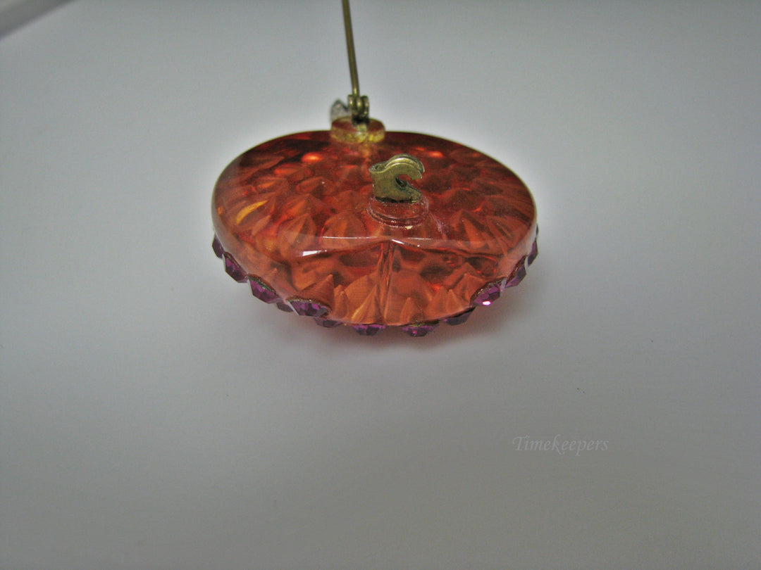 H192 Stunning Apple Brooch/ Pin with Multiple Pink Stones