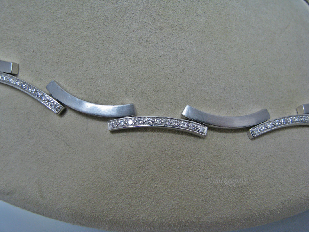 H197 Stunning Necklace with Multiple Diamonds in 18K White Gold