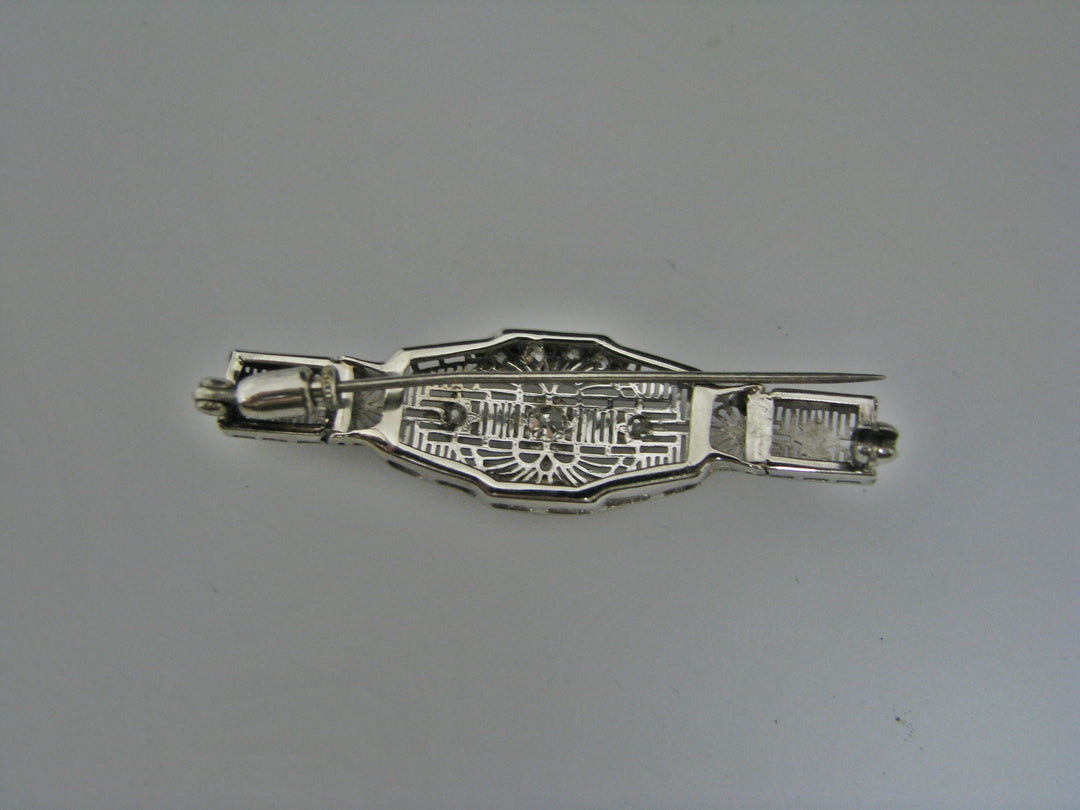 H200 Stunning 14k White Gold Filigree Pin / Brooch with Multiple Diamonds