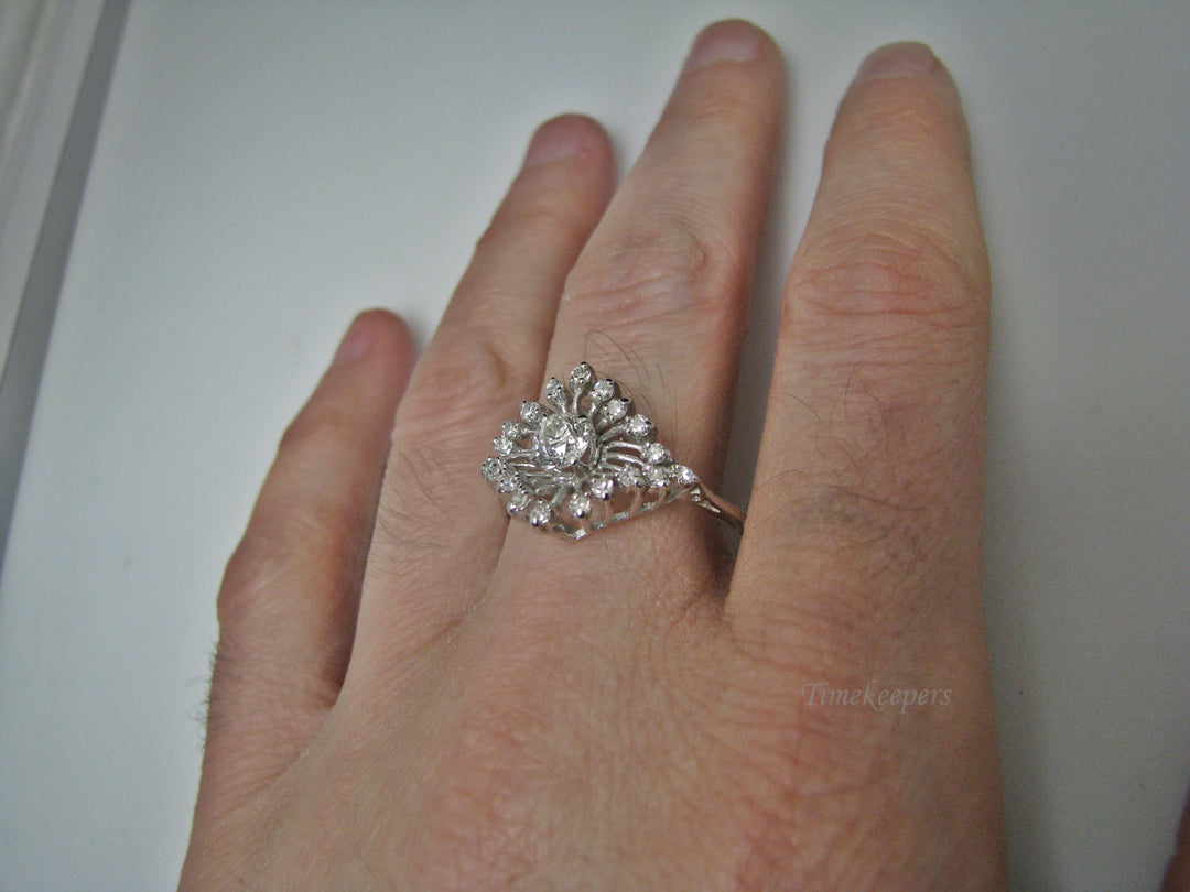 H214 Stunning Diamond Ring in 14k White Gold Size 10