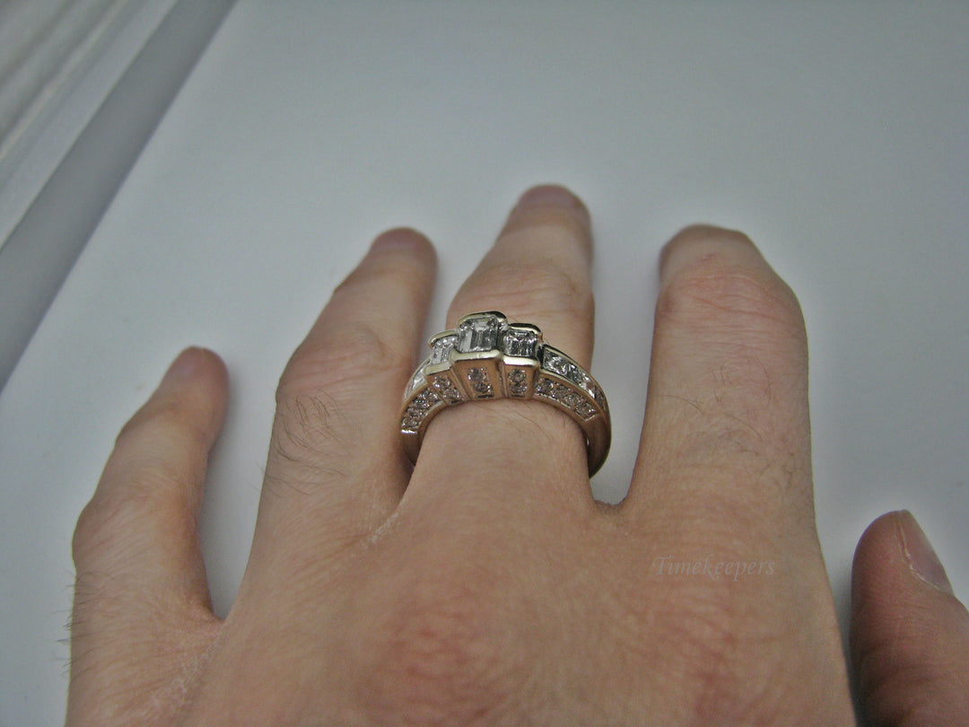 H226 Gorgeous 14k White Gold Engagement Ring Size 5.5 with Diamonds