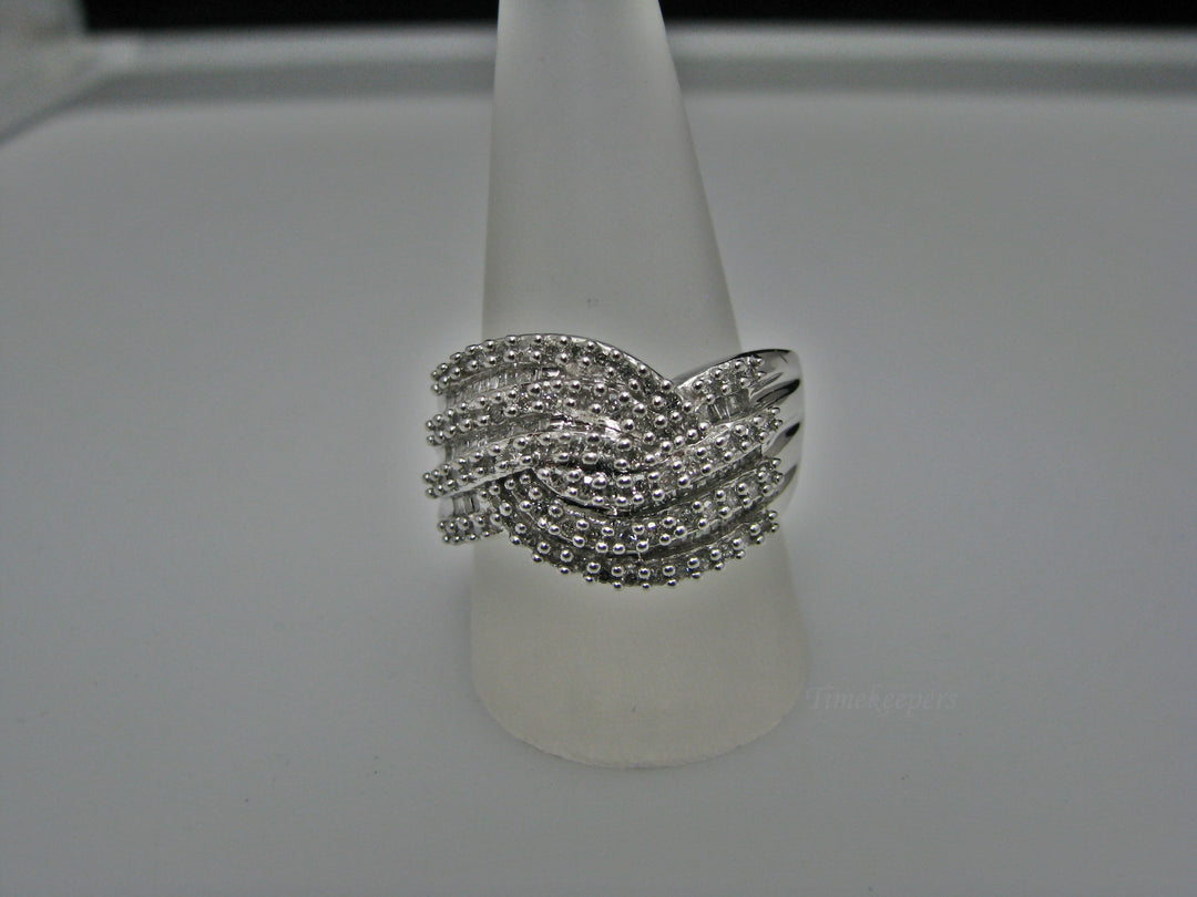 H218 Beautiful Multiple Diamond Ring in 14k White Gold Size 10
